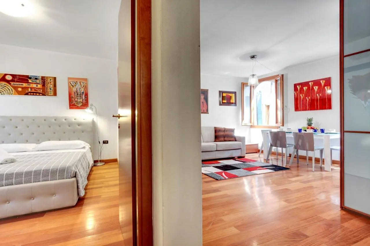 Fenix Do Dogi Apartments Venice